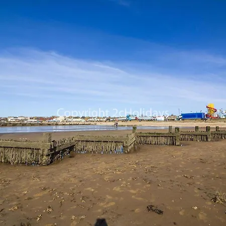 Caravan With Decking At Manor Park In Hunstanton, Sleeps 6 Ref 23045B Exterior photo